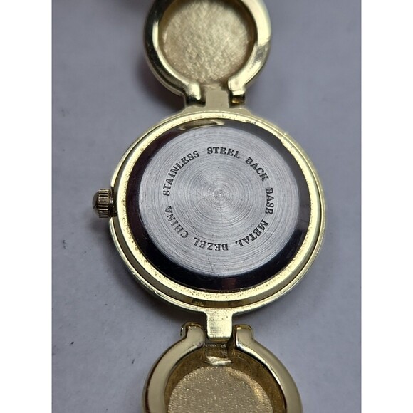 Vintage Moulin Christmas Watch Red Green Wreath New Battery Quartz Bracelet - Picture 10 of 10